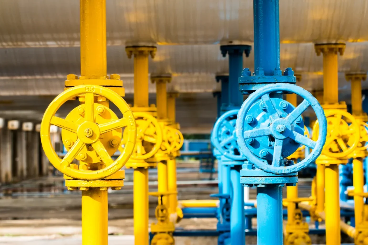 Endüstriyel gaz hattındaki regülatörler